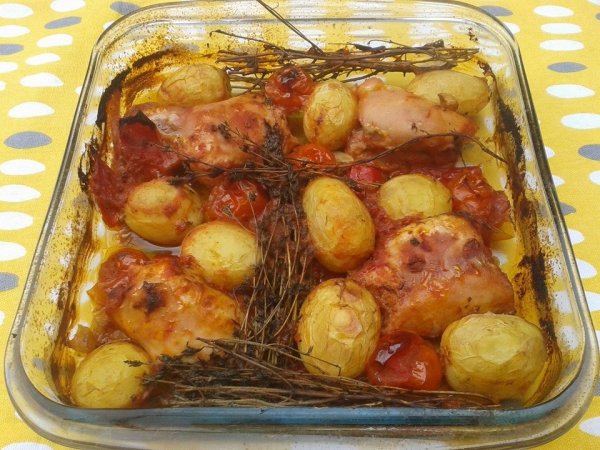 Paradicsomos, csombortos csirkecomb